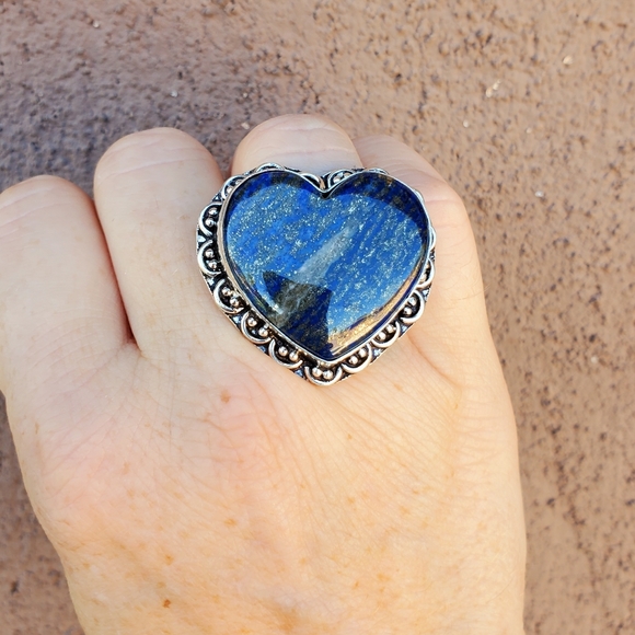 New Heart Shaped Lapis Lazuli 925 Silver Statement Ring. - Picture 7 of 16